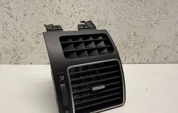Volkswagen Touran II Dashboard side air vent grill/cover trim 1T0819704B 10002909 W368S13