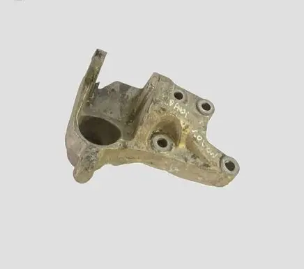 Peugeot 407 Engine mounting bracket 96451611