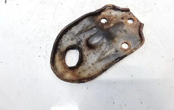 Hyundai Tiburon Engine mounting bracket