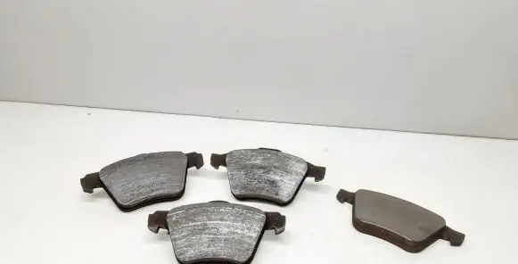 Volvo XC90 Brake pads (front) 