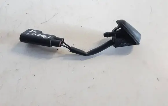 Ford Focus Windshield washer spray nozzle BM5117666A