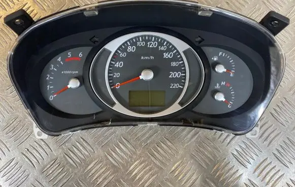Hyundai Tucson JM Speedometer (instrument cluster) 940232E420 11001003300H