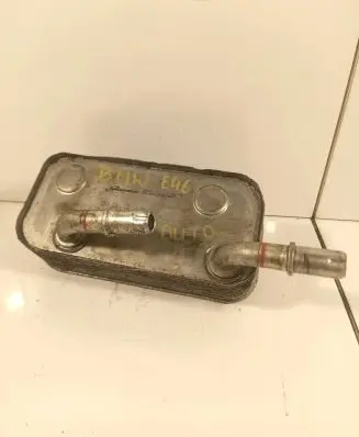 BMW 3 E46 Engine oil radiator 7505826