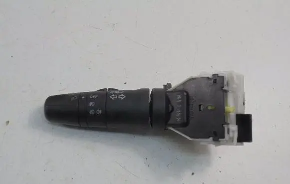 Nissan Note (E11) Wiper turn signal indicator stalk/switch