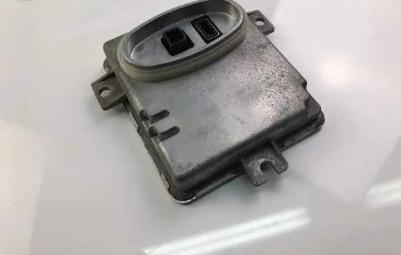 Volvo V50 Xenon control unit/module 6261110499