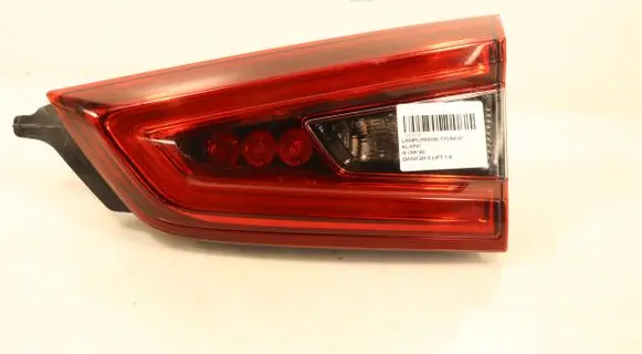 Nissan Qashqai Rear/tail lights 22619009