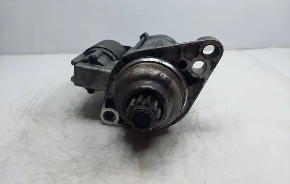 Volkswagen Touran I Starter motor 02Z911023H TS18E1 0509092473