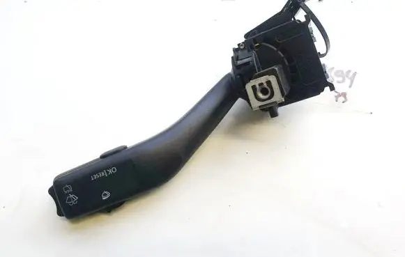 Skoda Octavia Mk2 (1Z) Wiper control stalk 696400