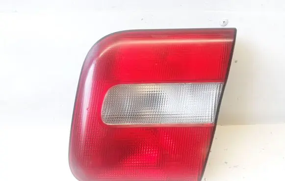 Volvo S70 V70 V70 XC Tailgate rear/tail lights 9151634 9151636