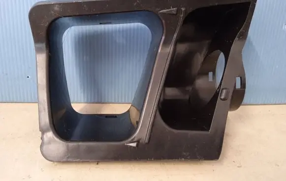 Volvo XC90 Air intake duct part 31370229