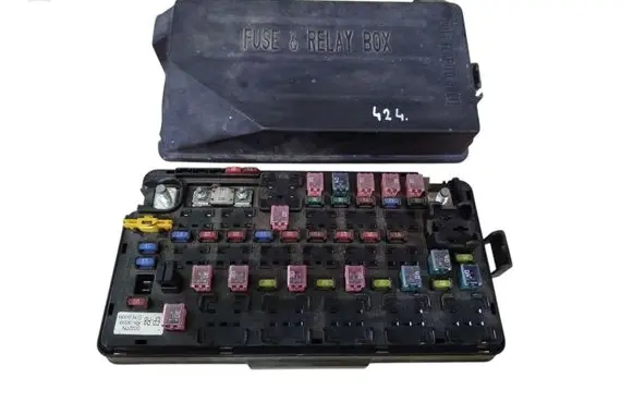 SsangYong Kyron Fuse box set 8231009120