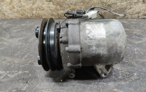 Nissan Primera Air conditioning (A/C) compressor (pump) 926002J603