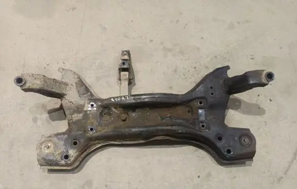 Skoda Roomster (5J) Front subframe 