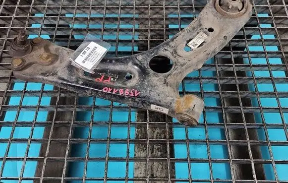 Hyundai i30 Front control arm 54501G4AA0 IMPRK1588110