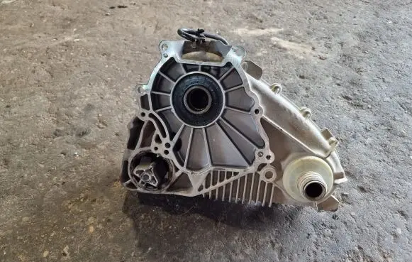 BMW X5 E70 Gearbox transfer box case 7574777