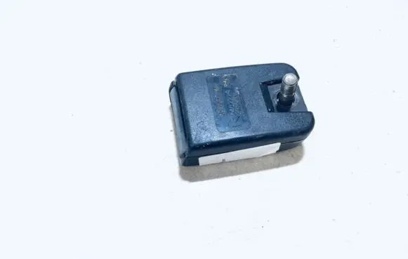 Ford Fiesta Rear seatbelt buckle 8402224f1