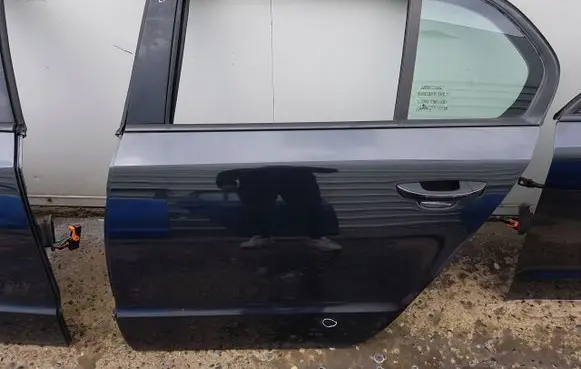 Skoda Superb B6 (3T) Rear door 