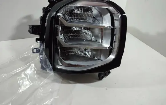 Mitsubishi Outlander IV Headlight/headlamp 8301D878