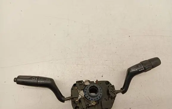 Wiper turn signal indicator stalk/switch