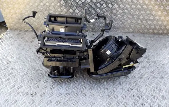 Volvo XC90 Interior heater climate box assembly housing P32226263