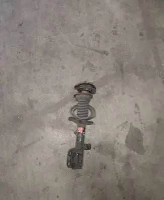 Toyota Corolla Verso AR10 Front shock absorber/damper 