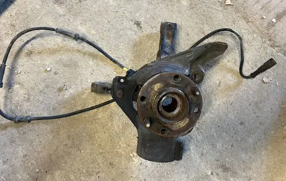 Fiat Marea Front wheel hub spindle knuckle