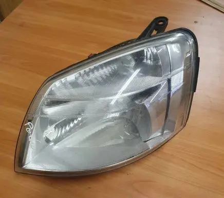 Peugeot Partner Headlight/headlamp 9644150980