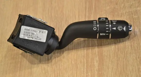 Jaguar XF X250 Indicator stalk 8W8317A553