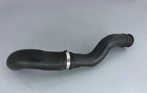 Land Rover Range Rover Sport L494 Intercooler hose/pipe FPLA6K770CD