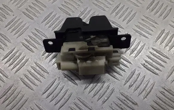 Renault Megane II Engine bonnet/hood lock/latch loop/hook 8200076240D