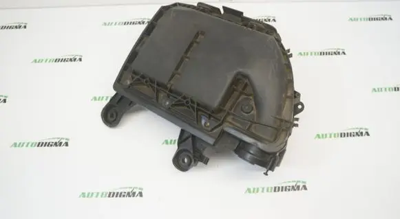 Citroen Berlingo Air filter box 9673061080