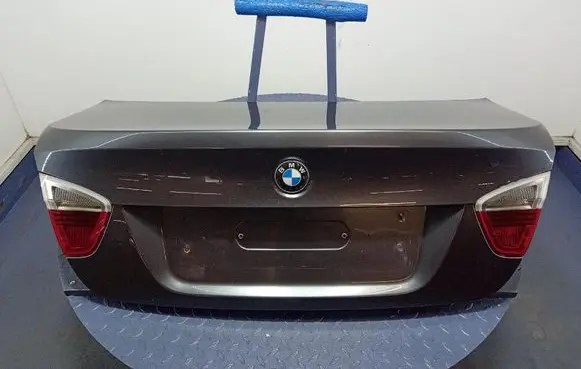 Tailgate/trunk/boot lid