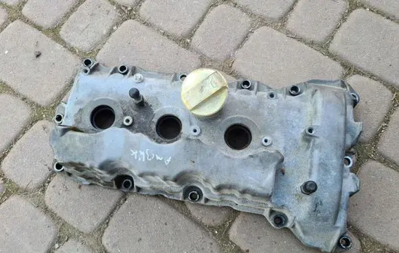 Opel Vectra C Rocker cam cover 