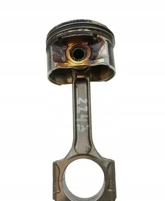 Renault Laguna III Piston with connecting rod