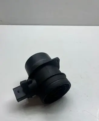 Volkswagen PASSAT B6 Mass air flow meter 0281002461 074906461B