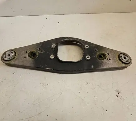 Mercedes-Benz E W211 Rear differential/diff mount bracket A2303522206