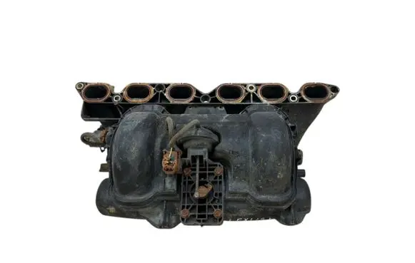 Lexus IS 200-300 Intake manifold 