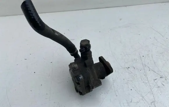 Audi A4 S4 B6 8E 8H Power steering pump