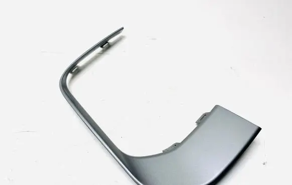 Land Rover Evoque I Front bumper splitter molding LR079386 GJ3217B970