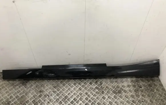BMW 2 F22 F23 Sill 9014752