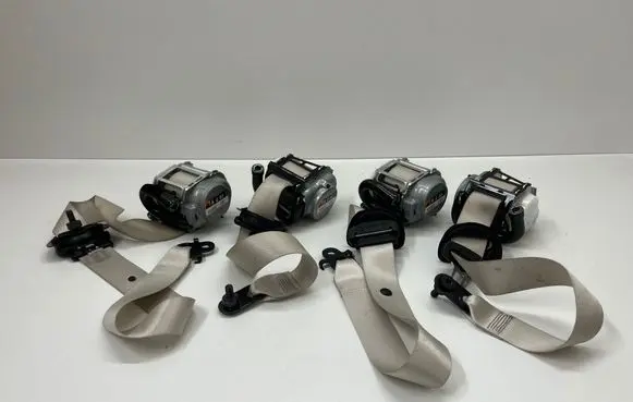 BMW X5 G05 Set of seat belts 7497877 7497589 7497878