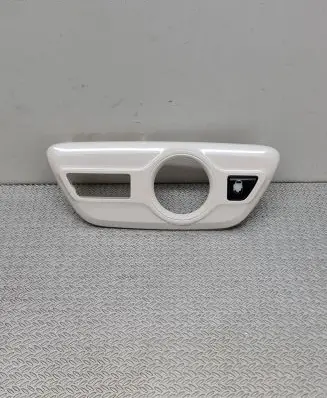 {{ manufacturer_name }} {{ model_name }} {{ third_level_category_name }} {{ all_part_codes }}