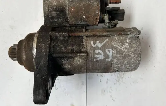 Volkswagen Golf Plus Starter motor 02Z911023H TS18E1 2002061031