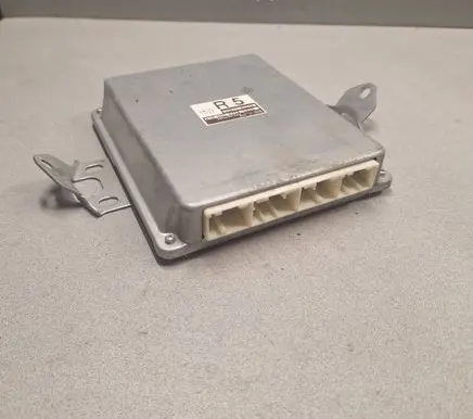 Subaru Impreza II Engine control unit/module 22611AL242 A18000R7Q 6425