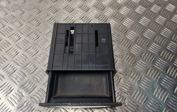 Skoda Superb B5 (3U) Glove box 6Y0858332