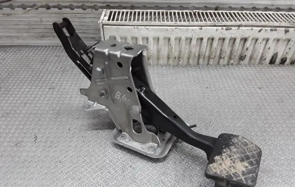 Brake pedal