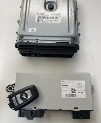 BMW 5 GT F07 Engine ECU kit and lock set 0281018297 8516753 1039S48615