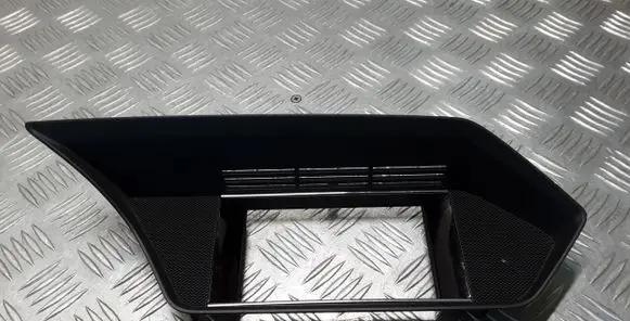 Mercedes-Benz E W212 Radio/GPS head unit trim A2126801236