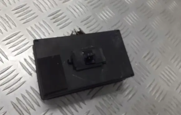 Peugeot 307 Relay mounting block 9632229480