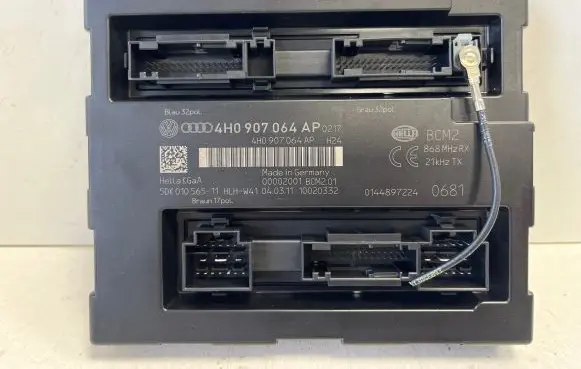 Audi A7 S7 4G Comfort/convenience module 4H0907064AP 5DK01056511 00002001